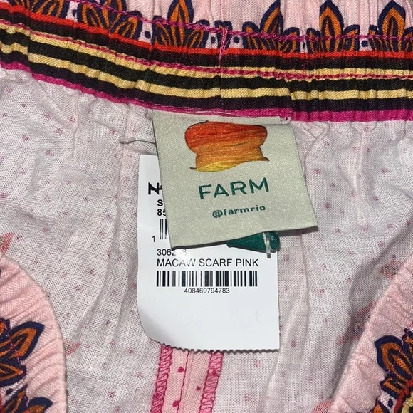 🌺🦵🏻🌺 •🌽 Farm RIO x Showin’ Leg Vibes🌽• 🦵🏻🌹🦵🏻